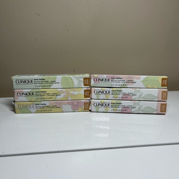 Clinique All-Over Concealer+Eraser - Picture 1 of 4